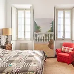 Villa Niobe Exclusive Lakefront Apartment